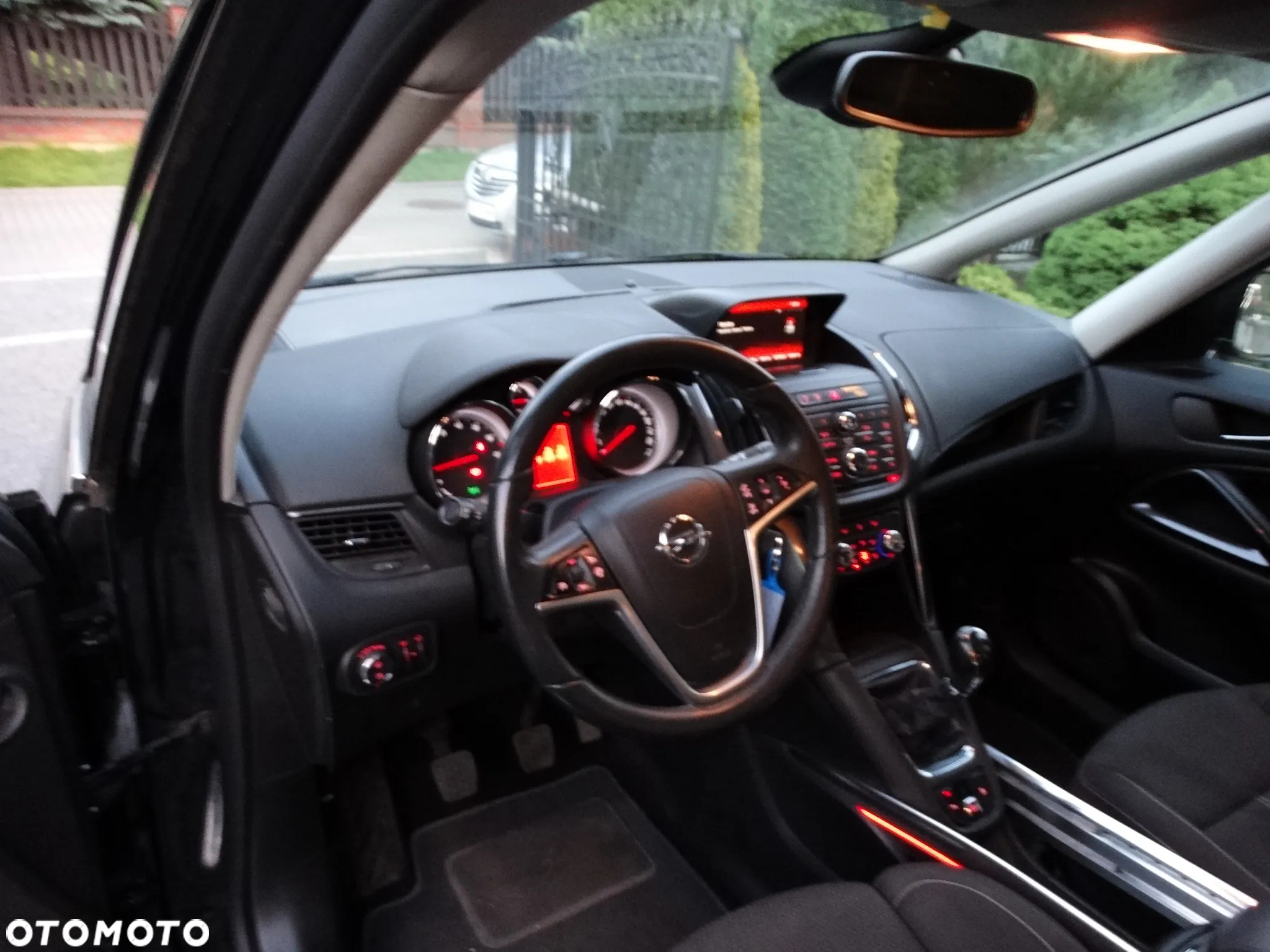 Opel Zafira - 11