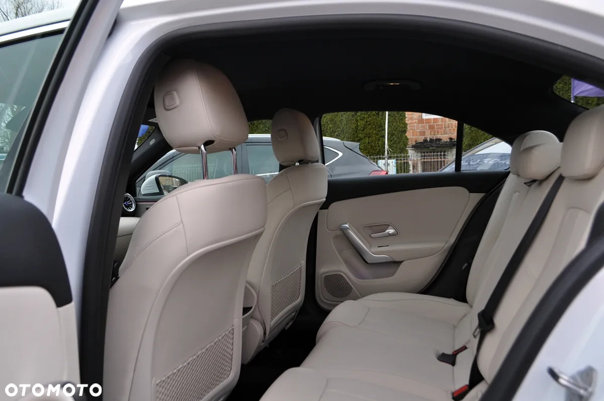 Mercedes-Benz Klasa A 250 e PHEV Progressive 8G-DCT - 21