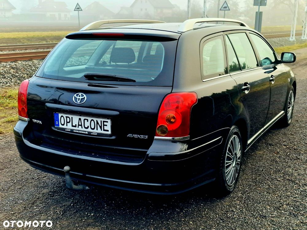 Toyota Avensis 2.0 VVT-i Executive - 6