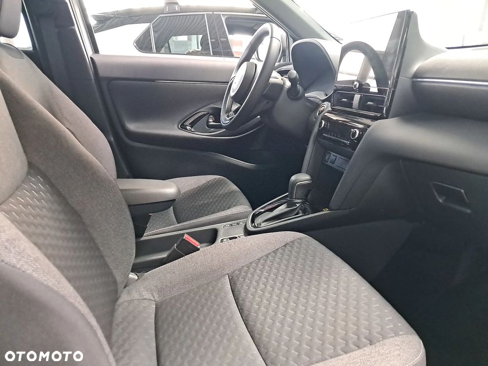 Toyota Yaris - 7