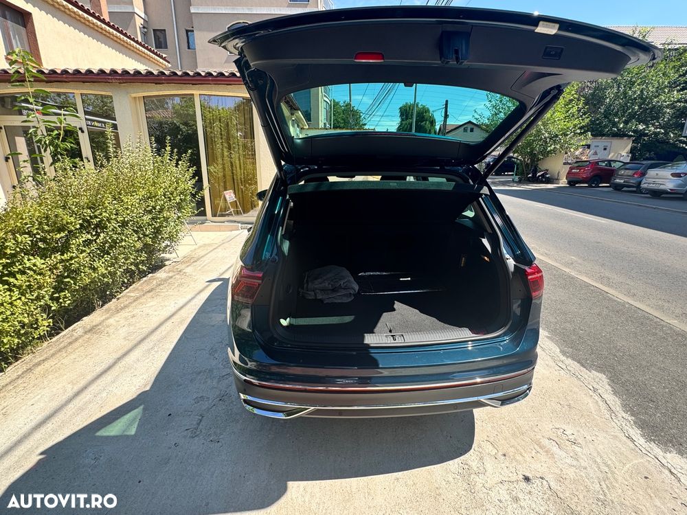 Volkswagen Tiguan - 12