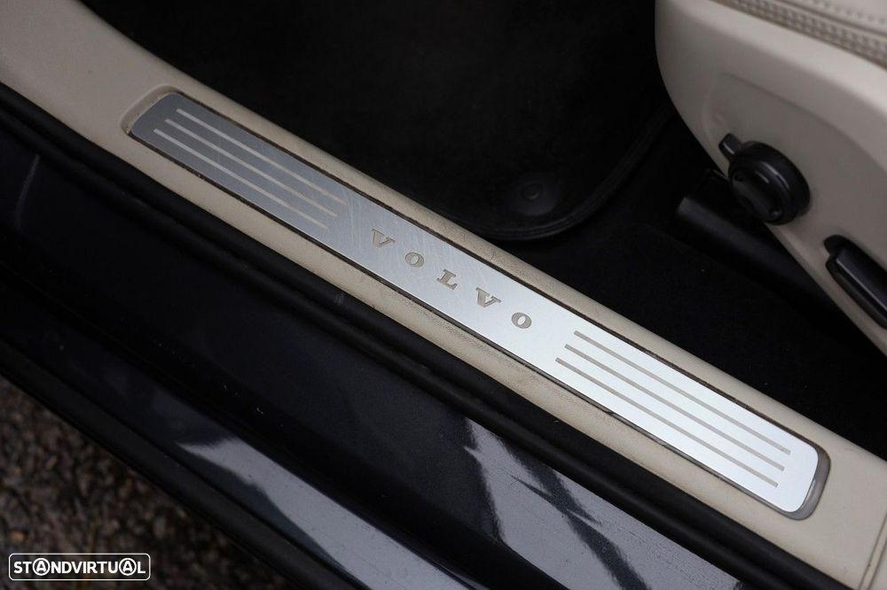 Volvo S90 2.0 D5 Inscription AWD Geartronic - 25