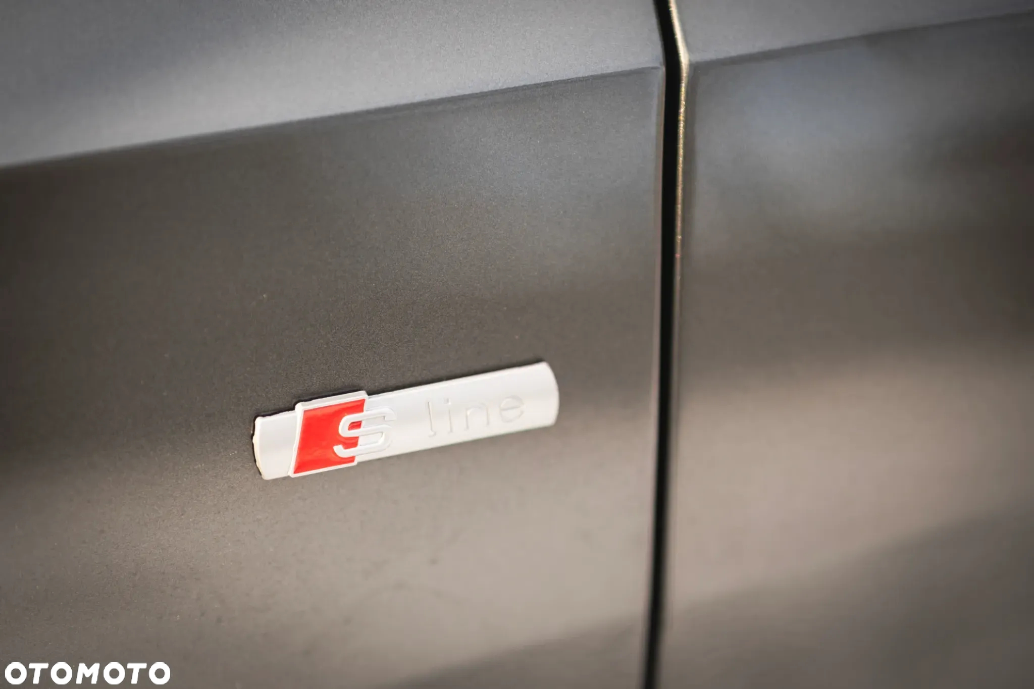 Audi Q8 55 TFSI quattro tiptronic - 14