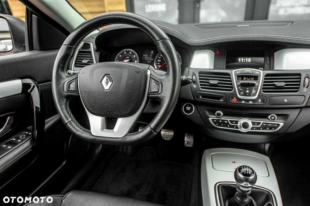 Renault Laguna TCe205 GT - 23