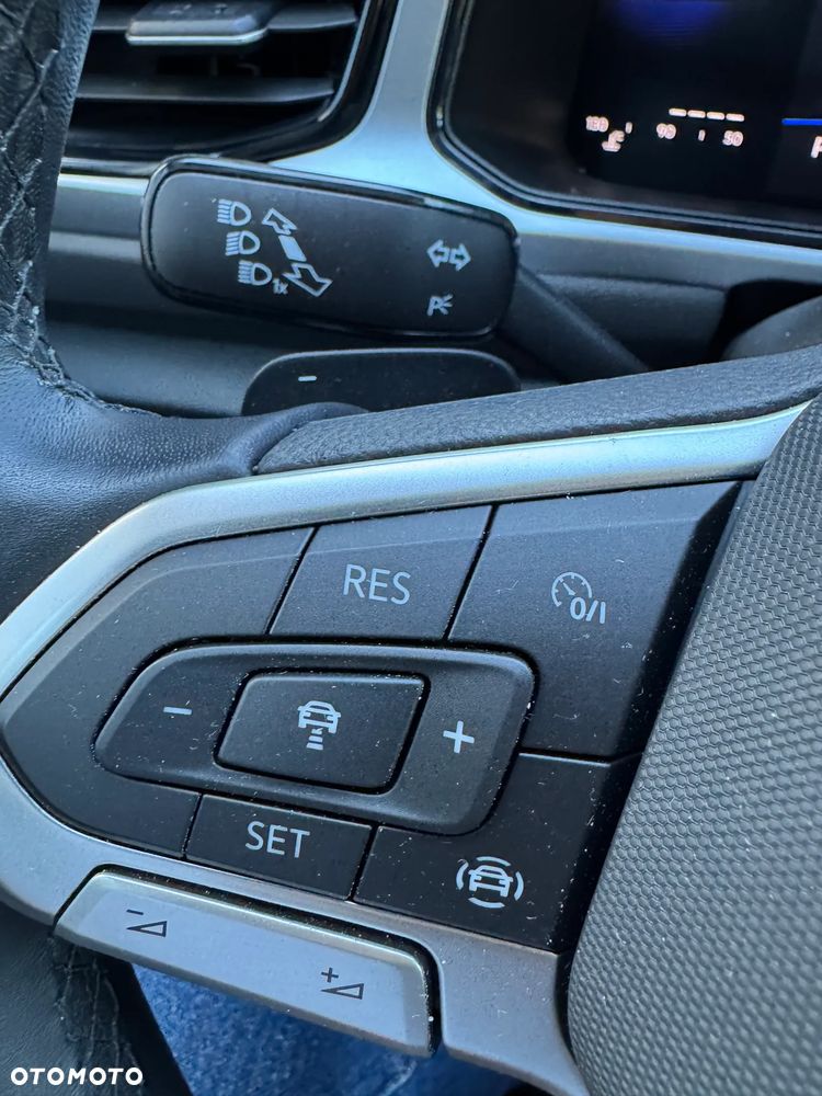 Volkswagen T-Roc 1.5 TSI Life Plus DSG - 21