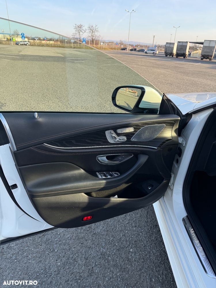 Mercedes-Benz CLS - 8