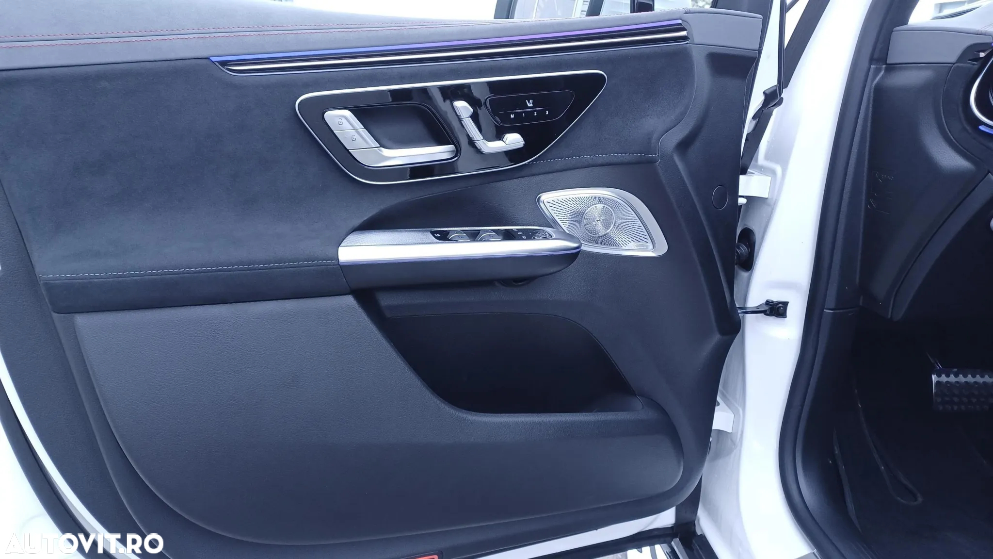 Mercedes-Benz EQE 350 4MATIC - 10
