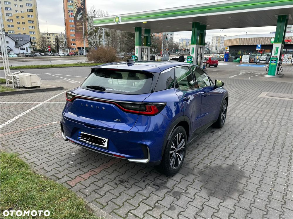 Lexus LBX 1.5 Hybrid Elegant - 4