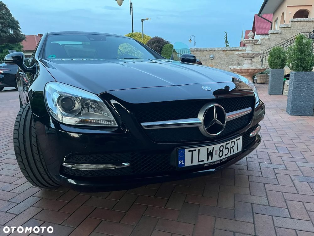 Mercedes-Benz SLK 200 CGI - 5