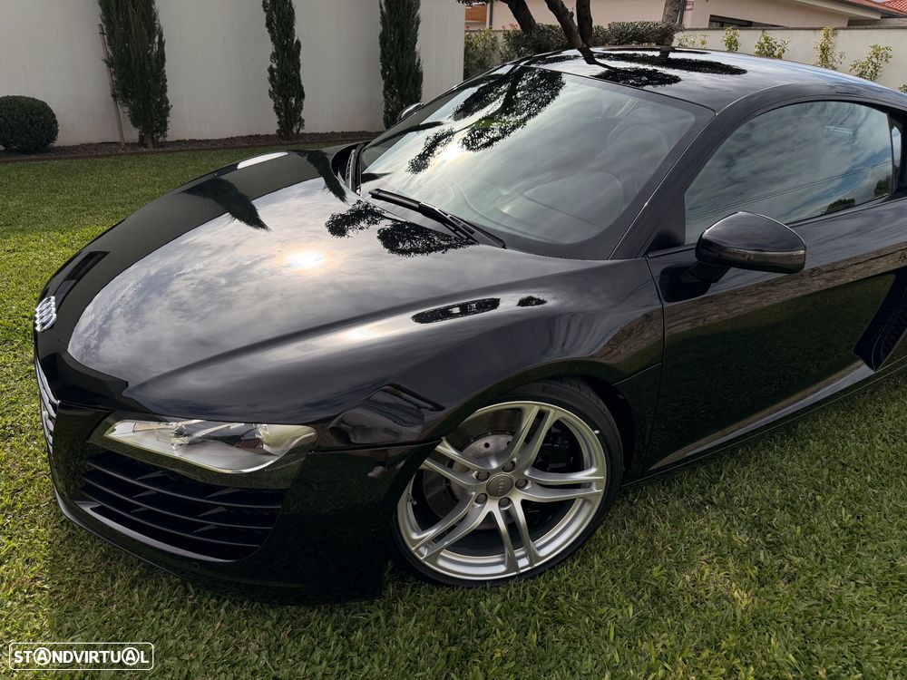 Audi R8 Coupé 4.2 FSi V8 quattro - 12