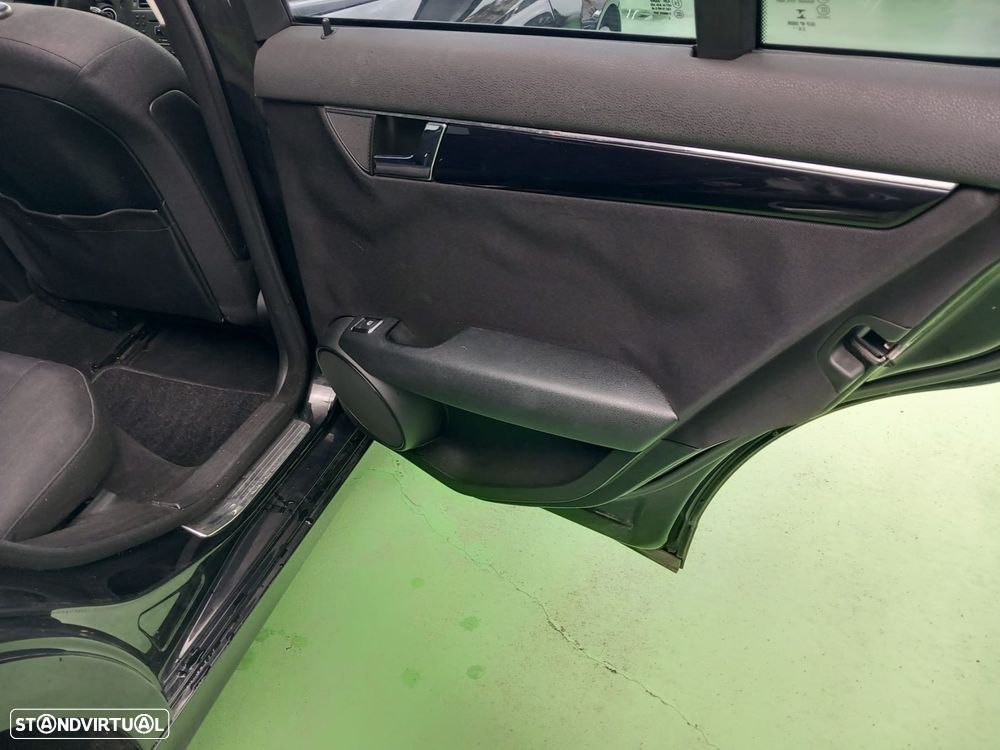 Mercedes-Benz C 200 CDi Avantgarde BE - 21