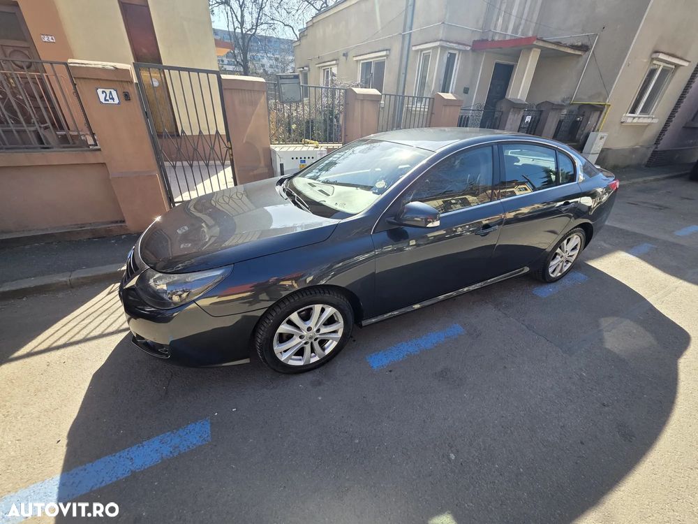 Renault Latitude - 4