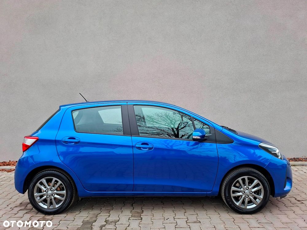 Toyota Yaris 1.5 Premium - 9