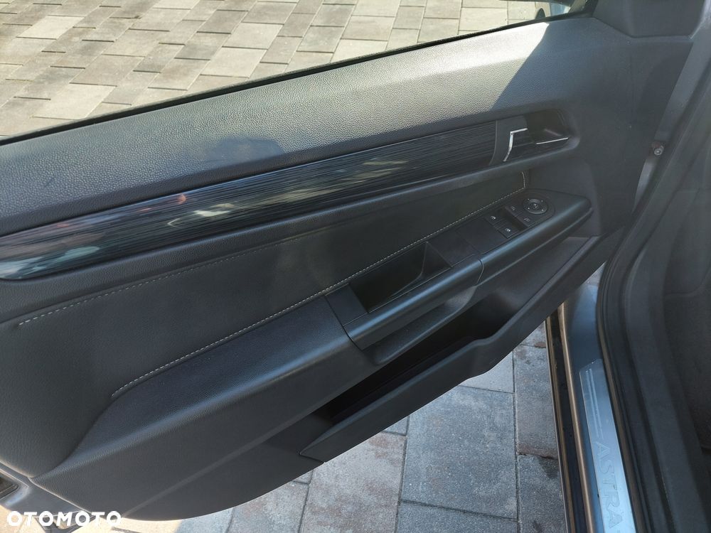 Opel Astra III 1.7 CDTI Cosmo - 12
