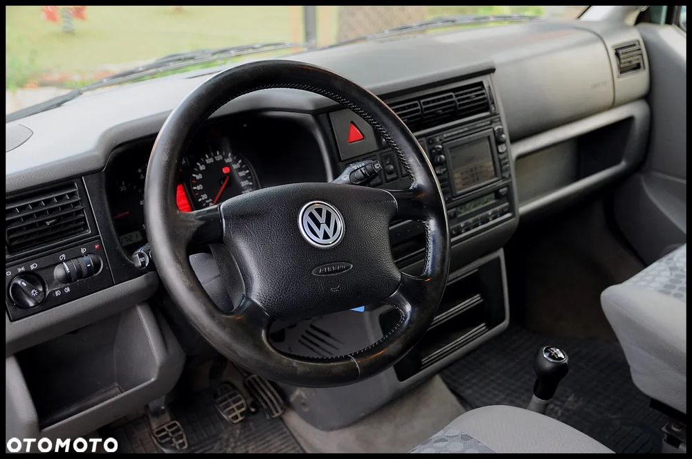 Volkswagen Multivan 2001 photo 5