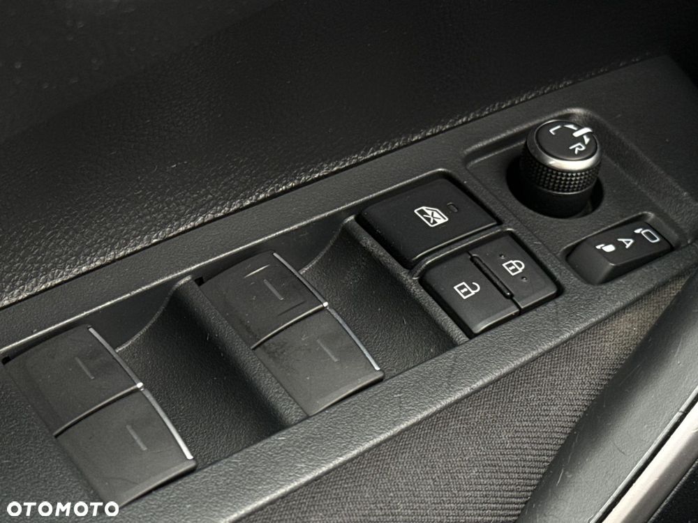 Toyota Corolla - 18
