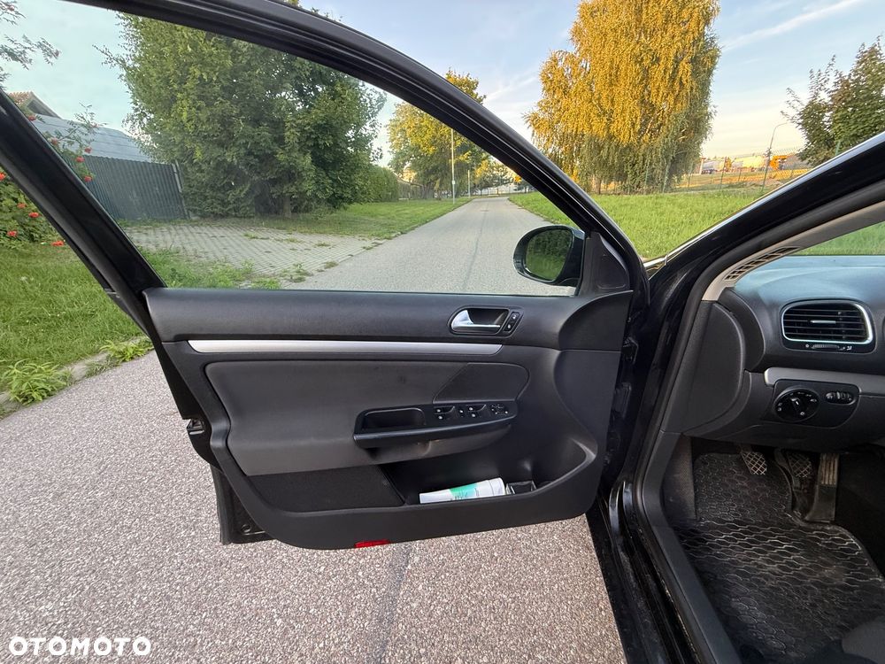 Volkswagen Golf 1.6 TDI BlueMotion Trendline - 16