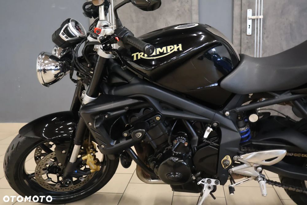 Triumph Street Triple - 17