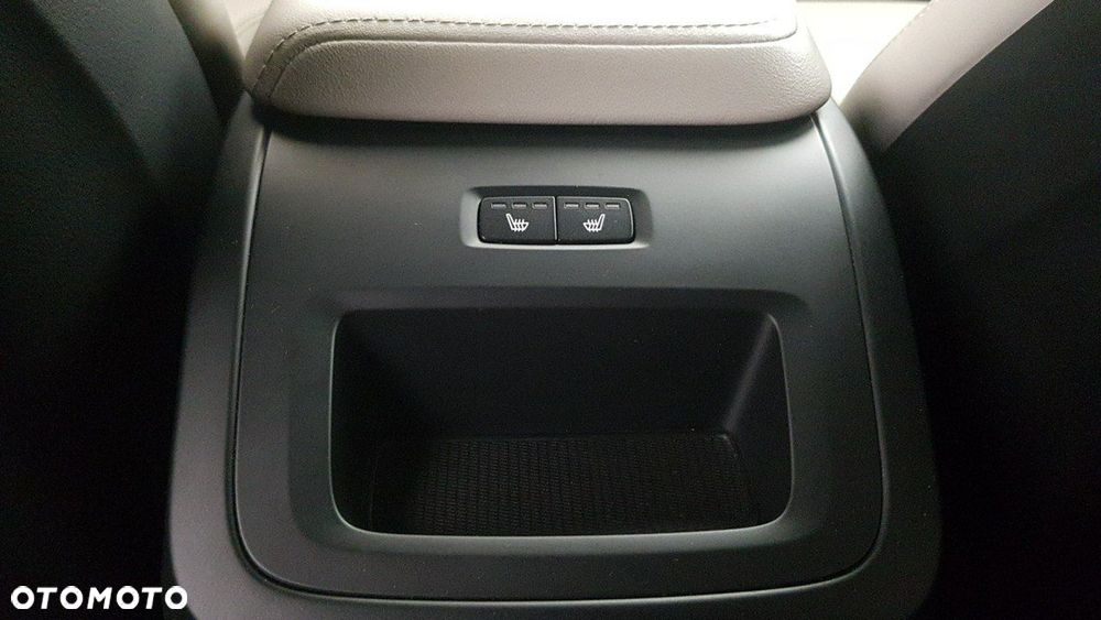 Volvo XC 60 - 21
