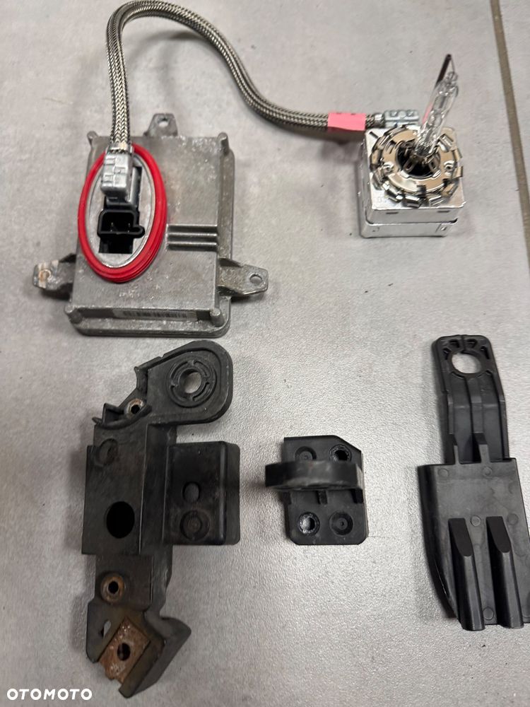 Hyundai IX35 przetwornica xenon - 2