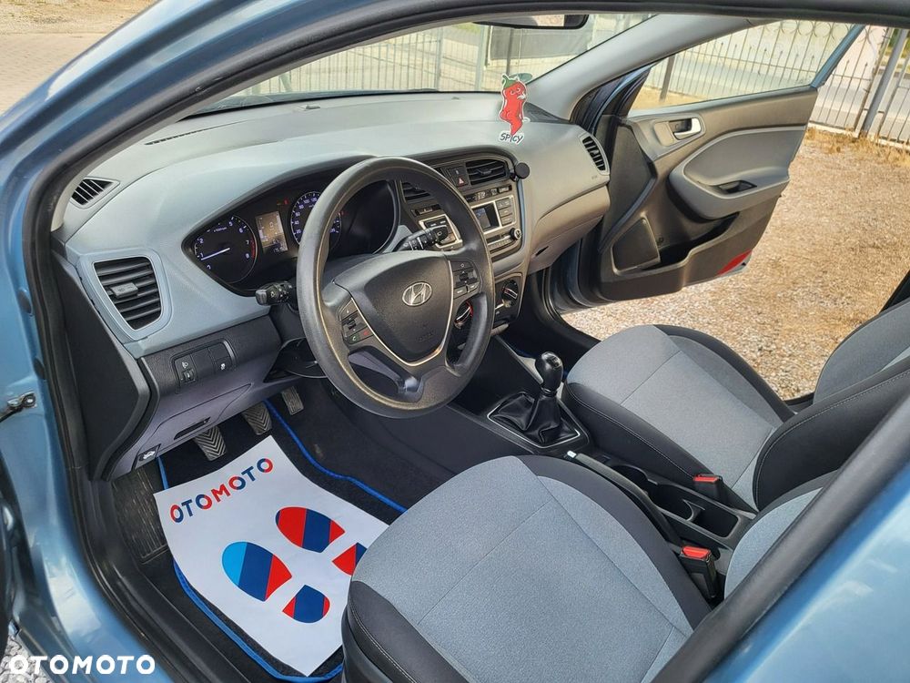 Hyundai i20 - 14