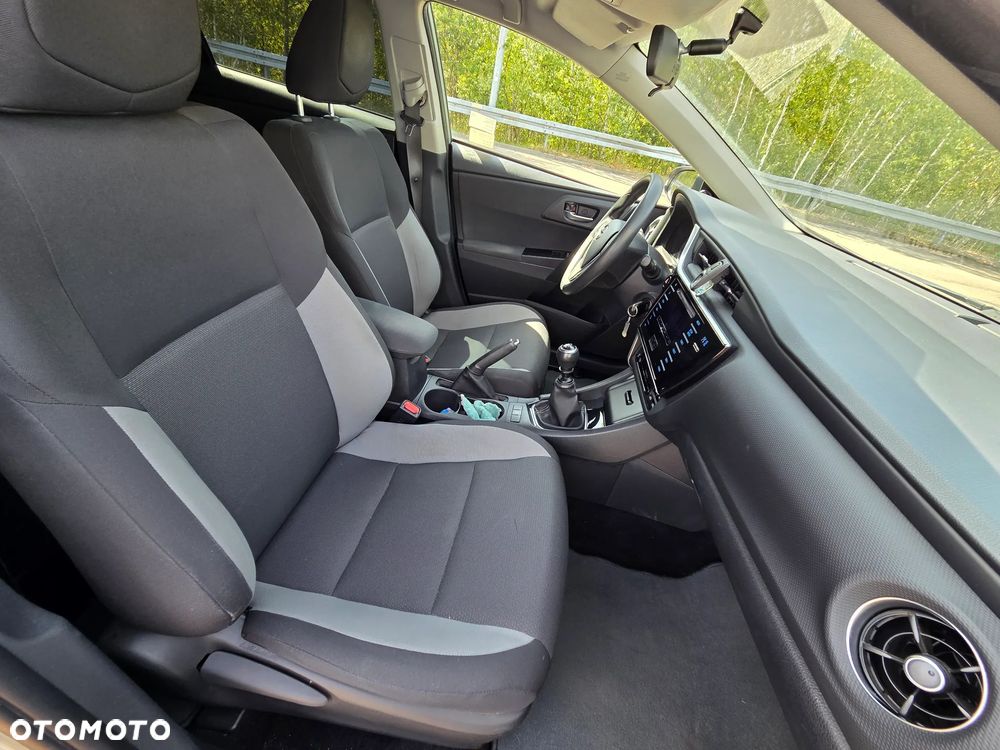 Toyota Auris 1.33 VVT-i Active - 12