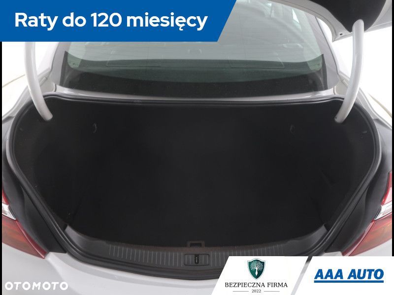 Opel Insignia - 15