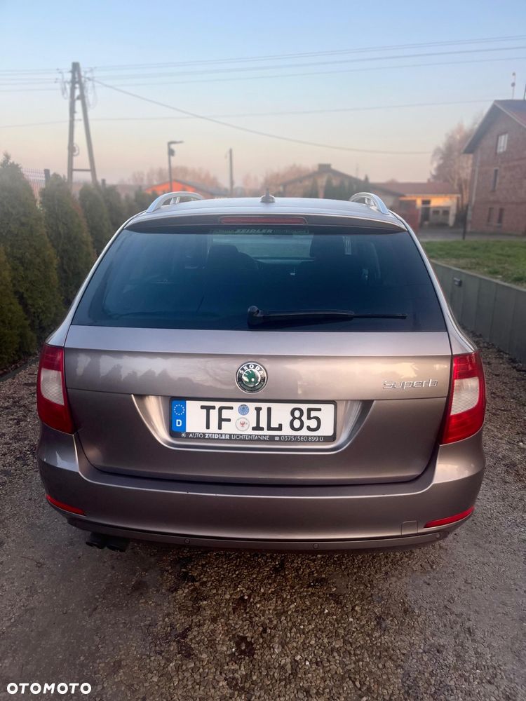 Skoda Superb 2.0 TDI Exclusive - 5