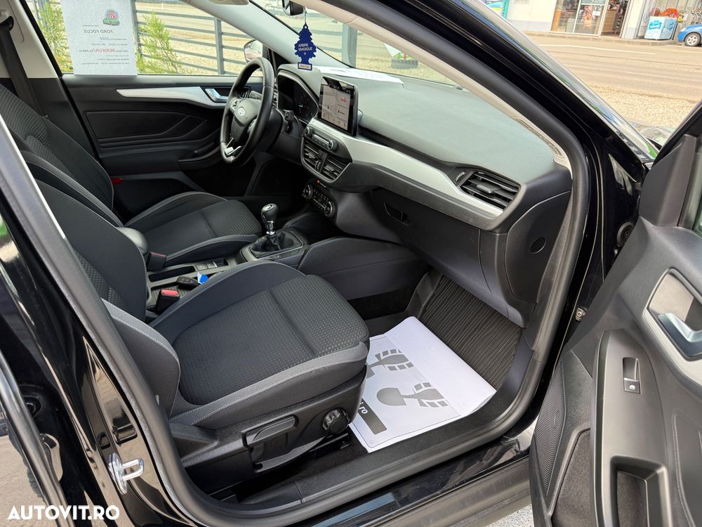 Ford Focus 1.5 EcoBlue Start-Stopp-System TITANIUM DESIGN - 10