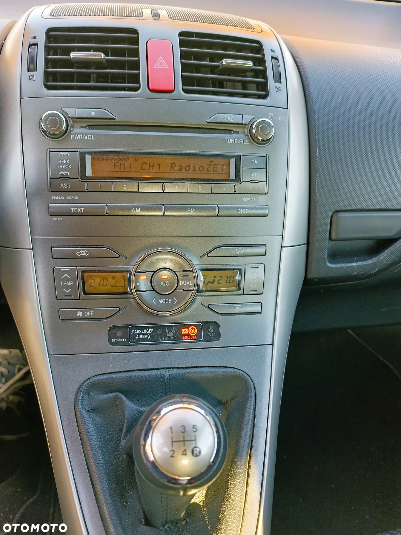 Toyota Auris 1.4 D-4D Luna - 6
