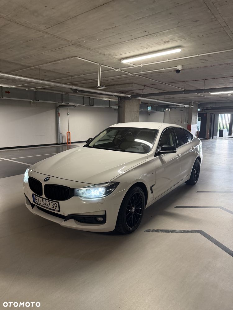 BMW Seria 3 2018 photo 2