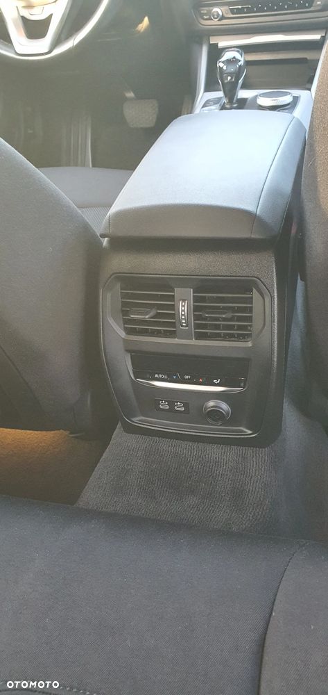 BMW Seria 3 318d - 22