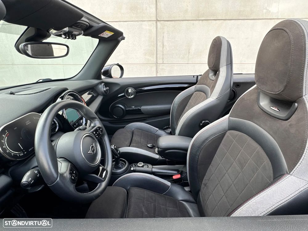 MINI Cabrio Cooper Premium JCW Auto - 25