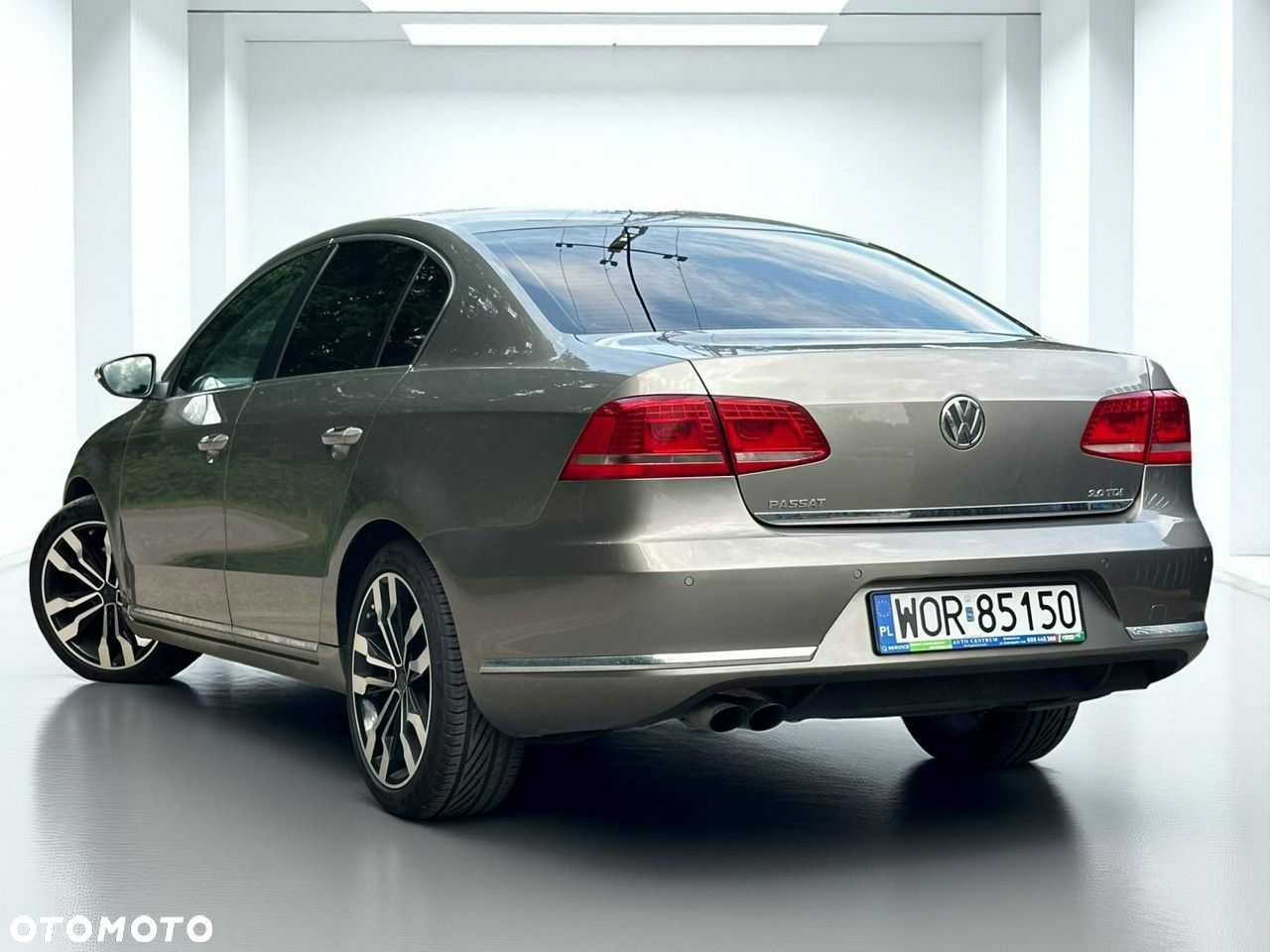 Volkswagen Passat 2.0 TDI Comfortline DSG - 12