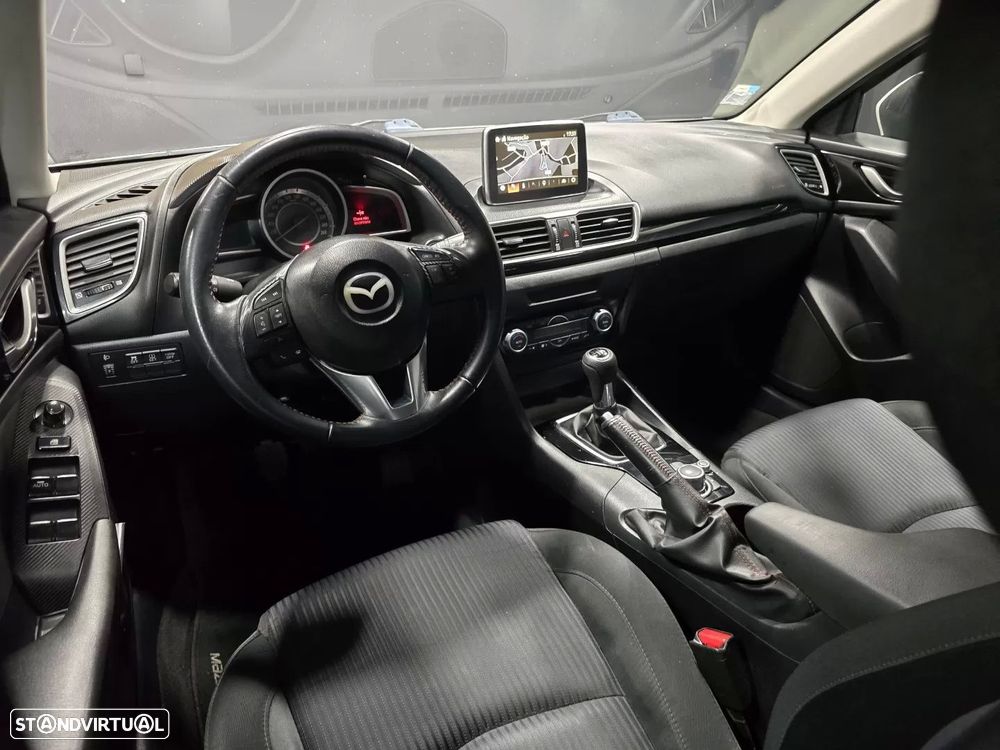 Mazda 3 Hatchback 1.5 Sky-D Evolve HS Navi - 23