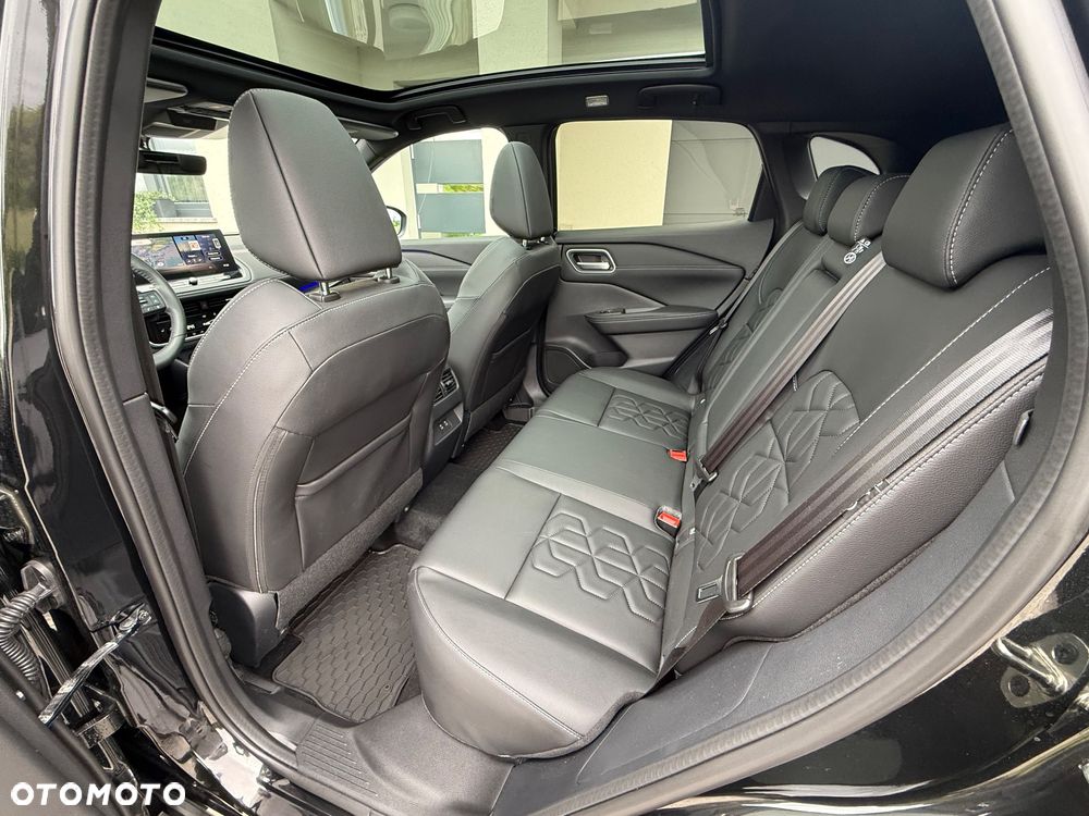 Nissan Qashqai 1.3 DIG-T MHEV Xtronic Tekna - 28
