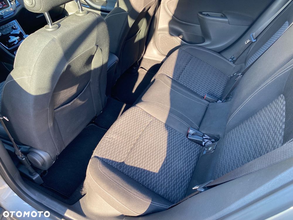 Opel Astra 1.4 Turbo Innovation - 22