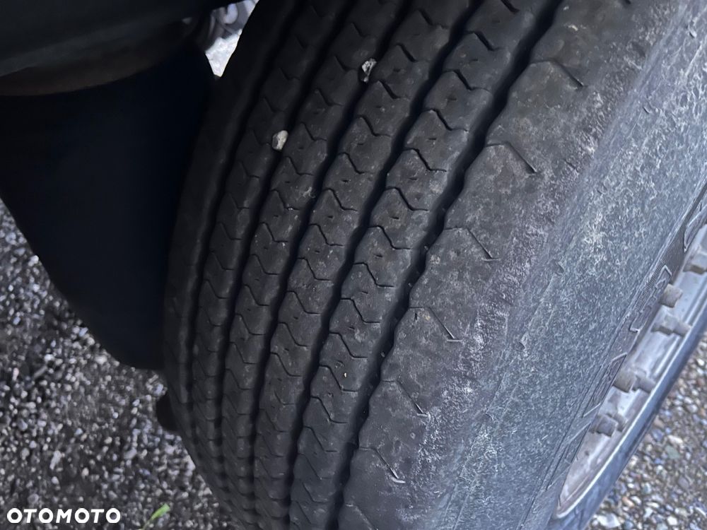 Schmitz Cargobull SKO 24/L Opony 70-80% - 18