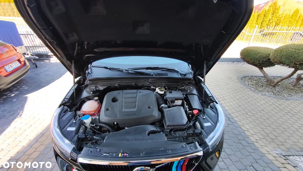 Volvo XC 40 D3 SCR AWD Momentum - 14