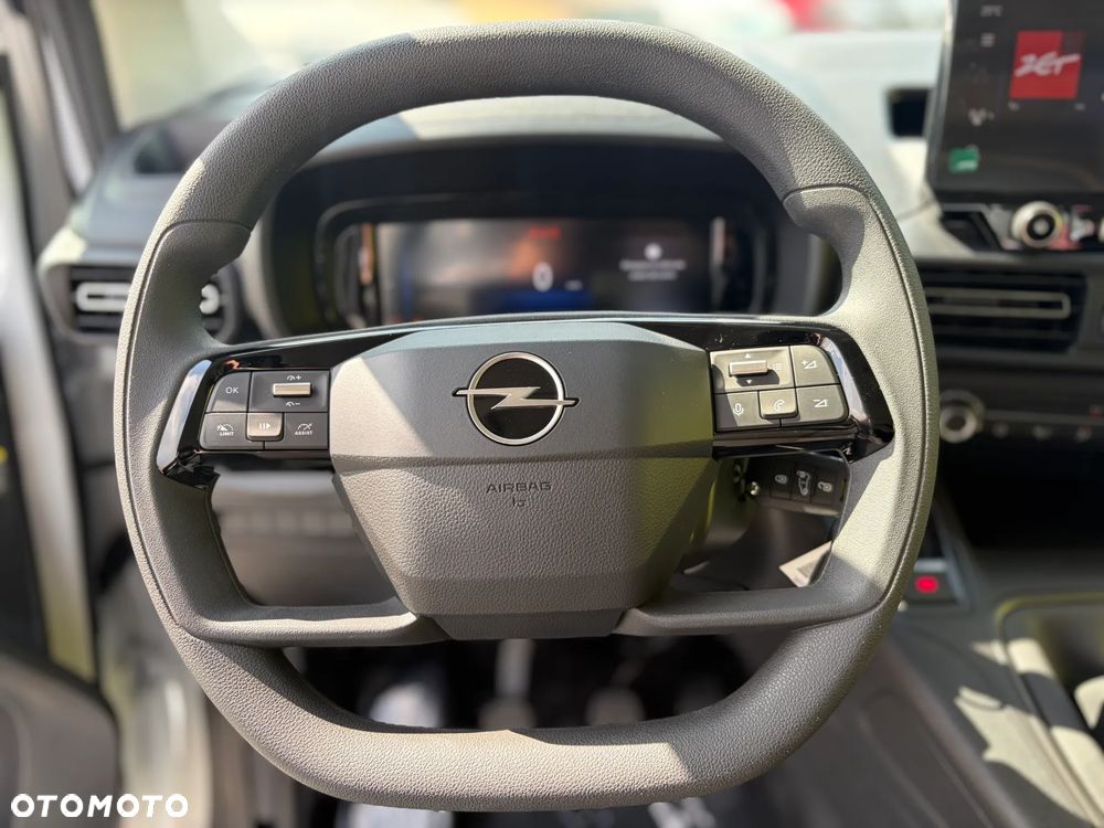 Opel Combo 1.5 CDTI Essentia S&S - 13