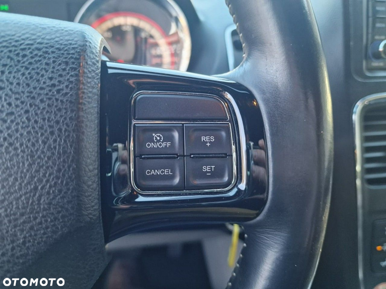 Dodge Grand Caravan - 13