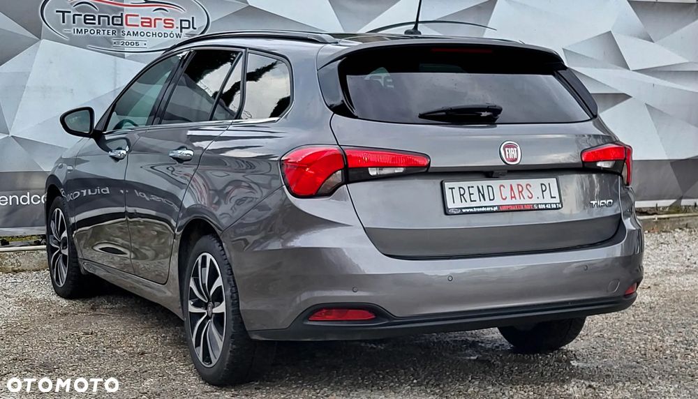 Fiat Tipo Kombi 1.6 E-torQ Lounge - 28
