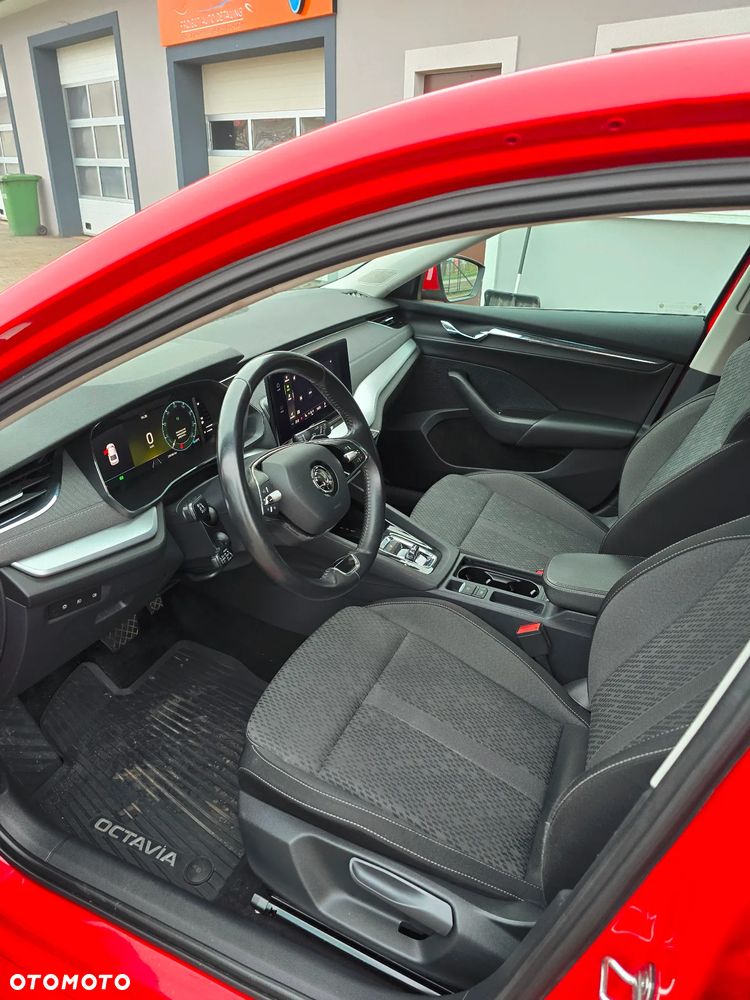 Skoda Octavia 2.0 TDI Style DSG - 13