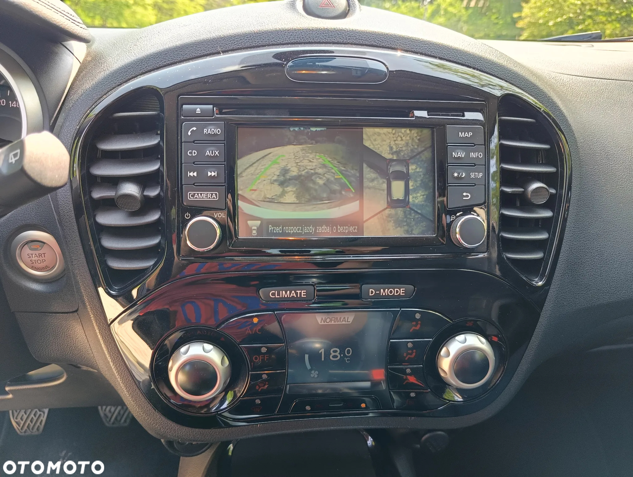 Nissan Juke 1.6 N-Connecta - 34