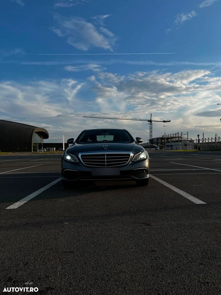 Mercedes-Benz E 220 d T-Modell Aut - 9