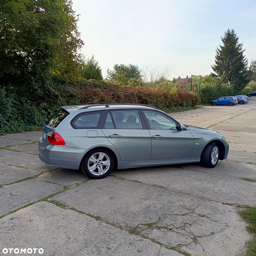 BMW Seria 3 318i Edition Lifestyle - 4