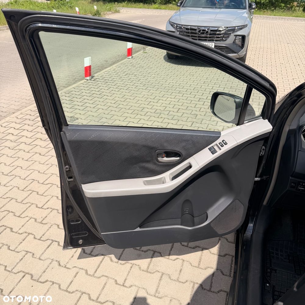 Toyota Yaris 1.4 D-4D Sol - 22