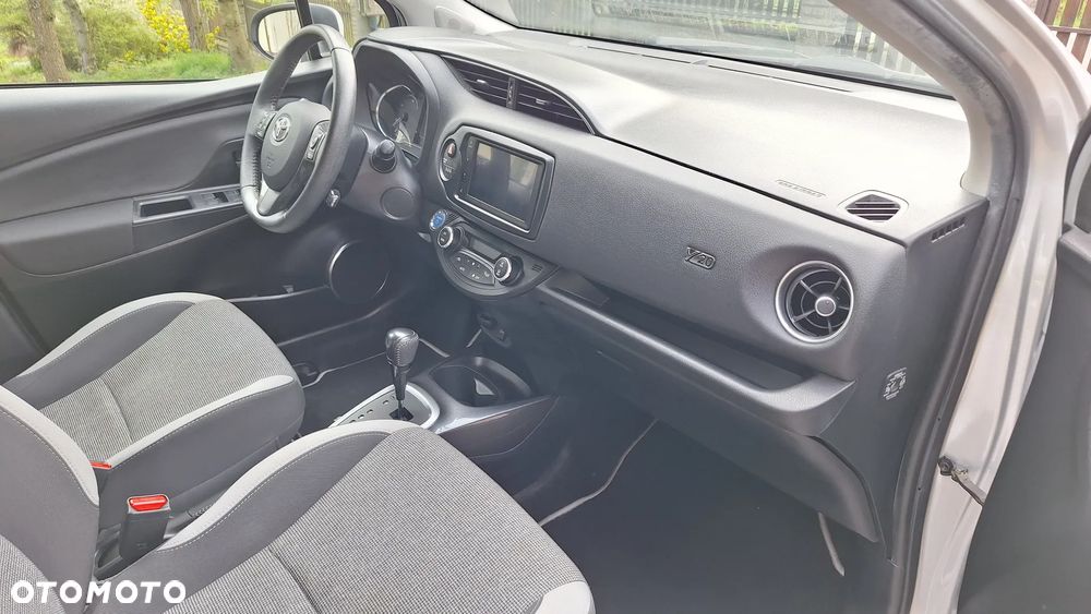 Toyota Yaris 1.5 VVT-i Y20 Club - 21