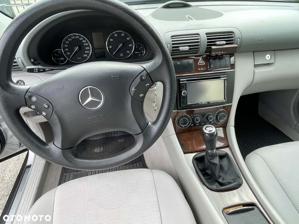 Mercedes-Benz Klasa C 180 Kompressor Classic Sport Edition - 6