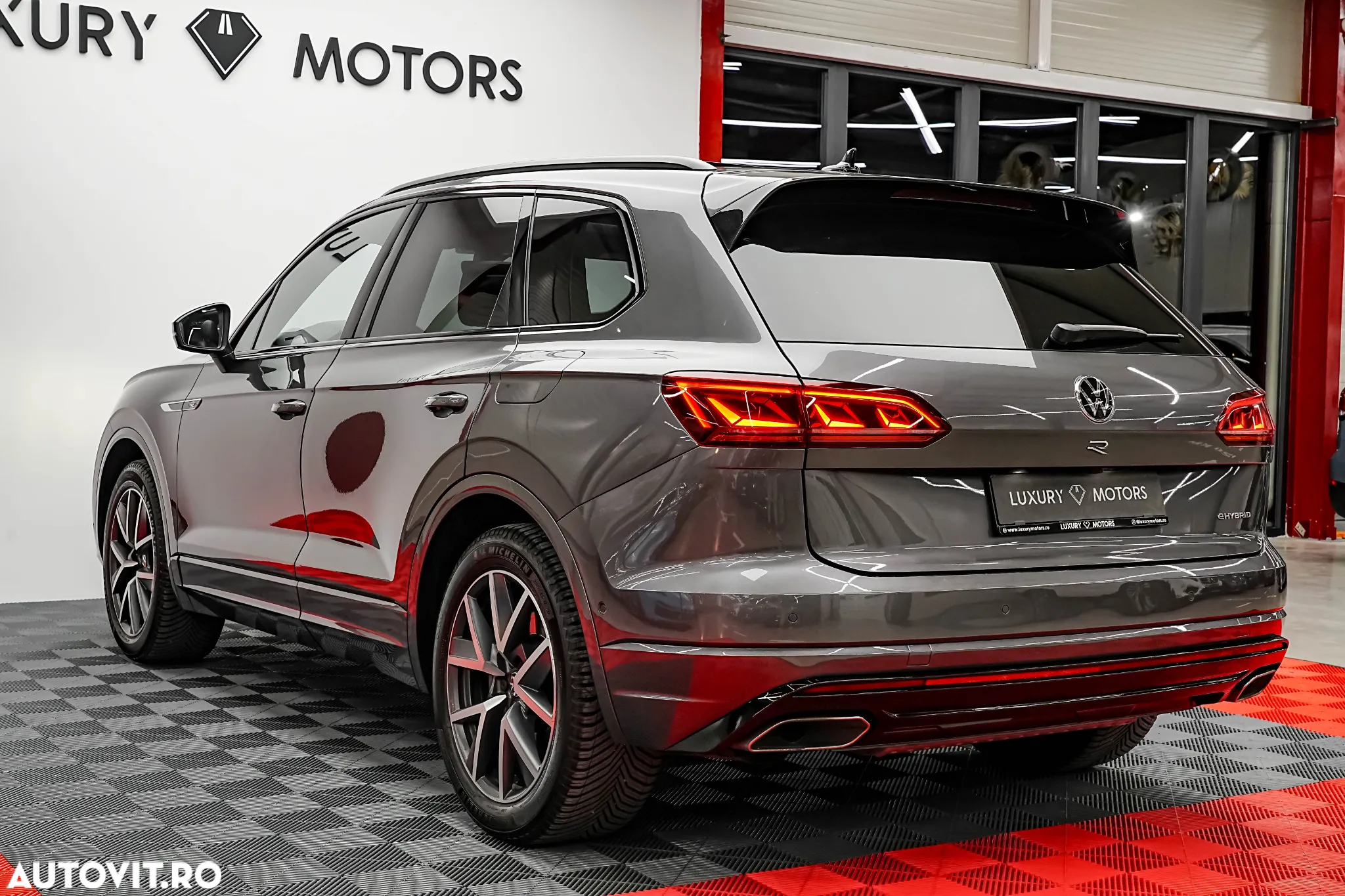 Volkswagen Touareg V6 TSI eHybrid PHEV R - 13